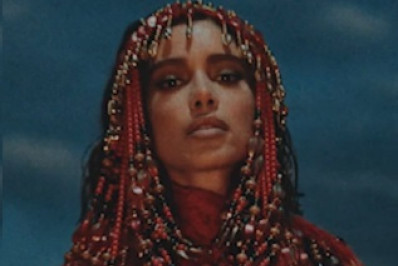 Anitta revela teaser de 'Choka Choka', parceria com Shakira; Assista