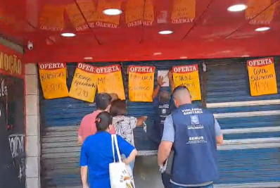 Dono e gerente de açougue são presos por comercializar carnes estragadas na Baixada Fluminense