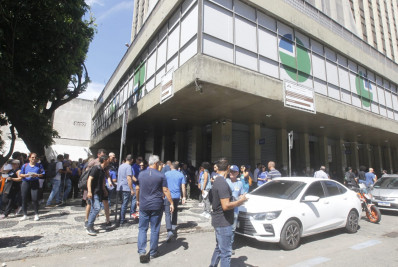 Ato no Centro marca segundo dia da greve de servidores do Detran