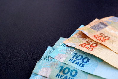 Servidor estadual passa a receber pagamento no primeiro dia útil do mês