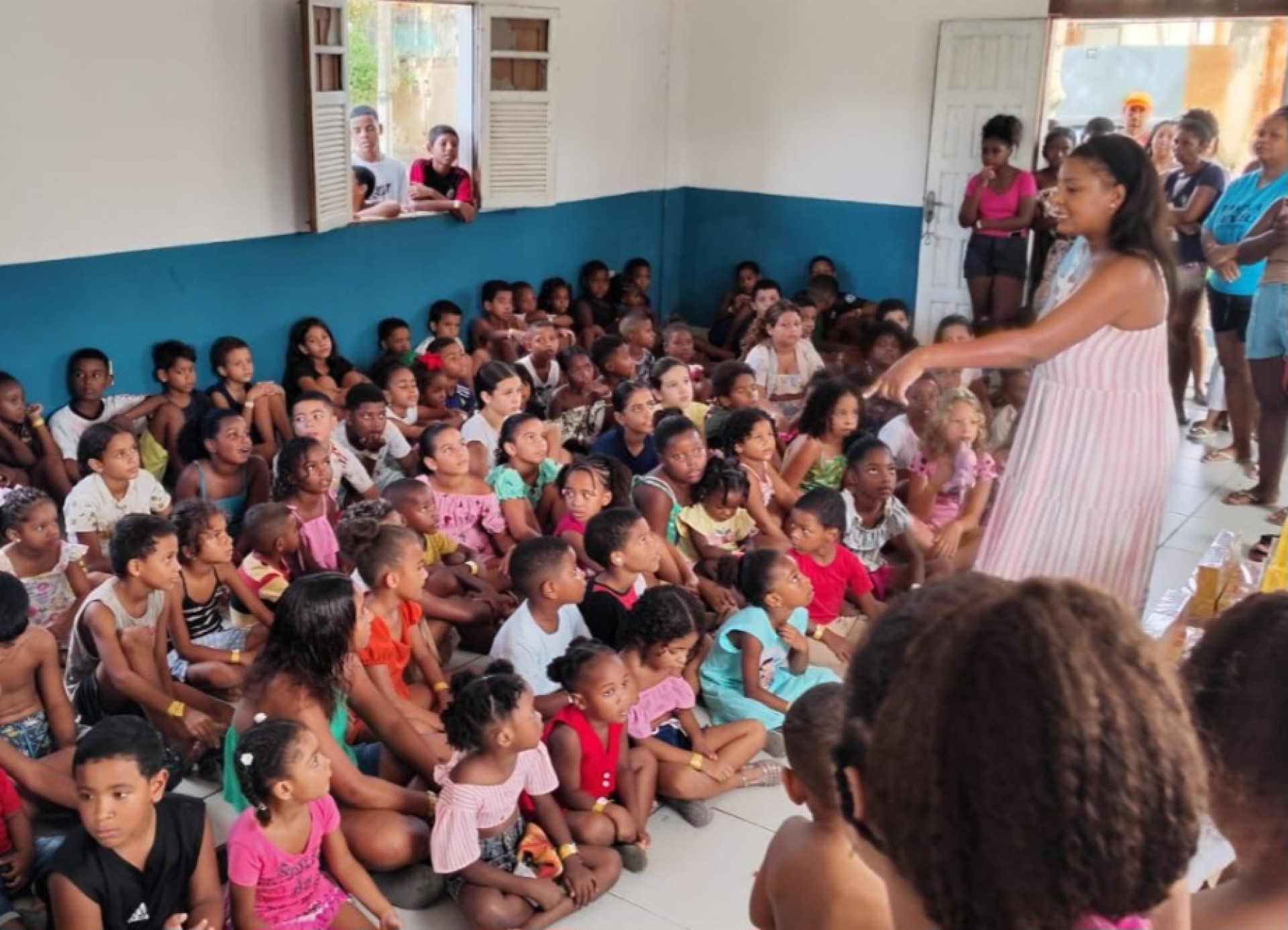 Aeroporto participa de ação para marcar a Páscoa, junto com projeto social