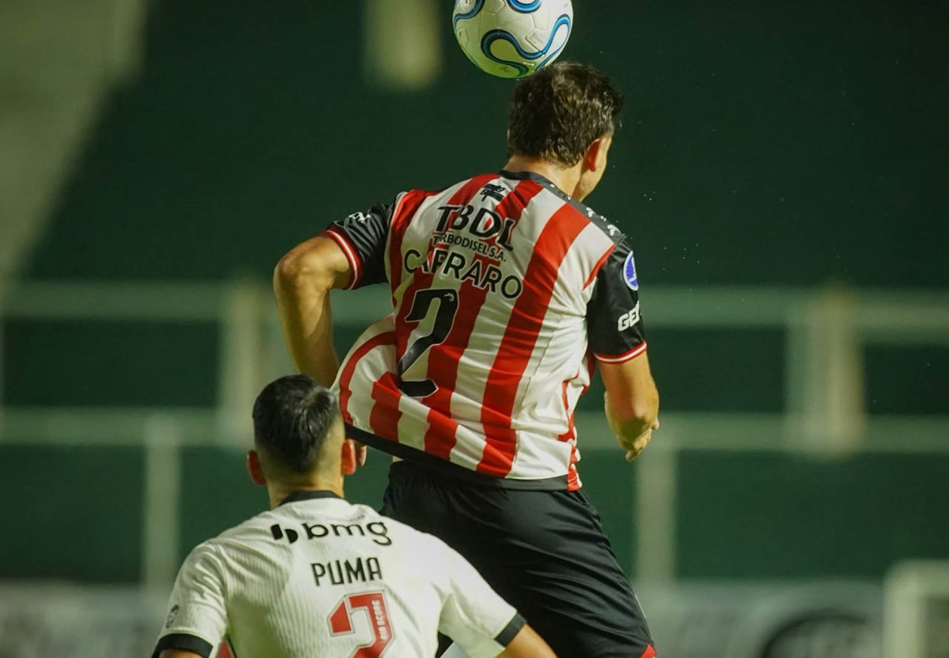 Com reservas, Vasco empata com Barracas Central na estreia pela Sul-Americana