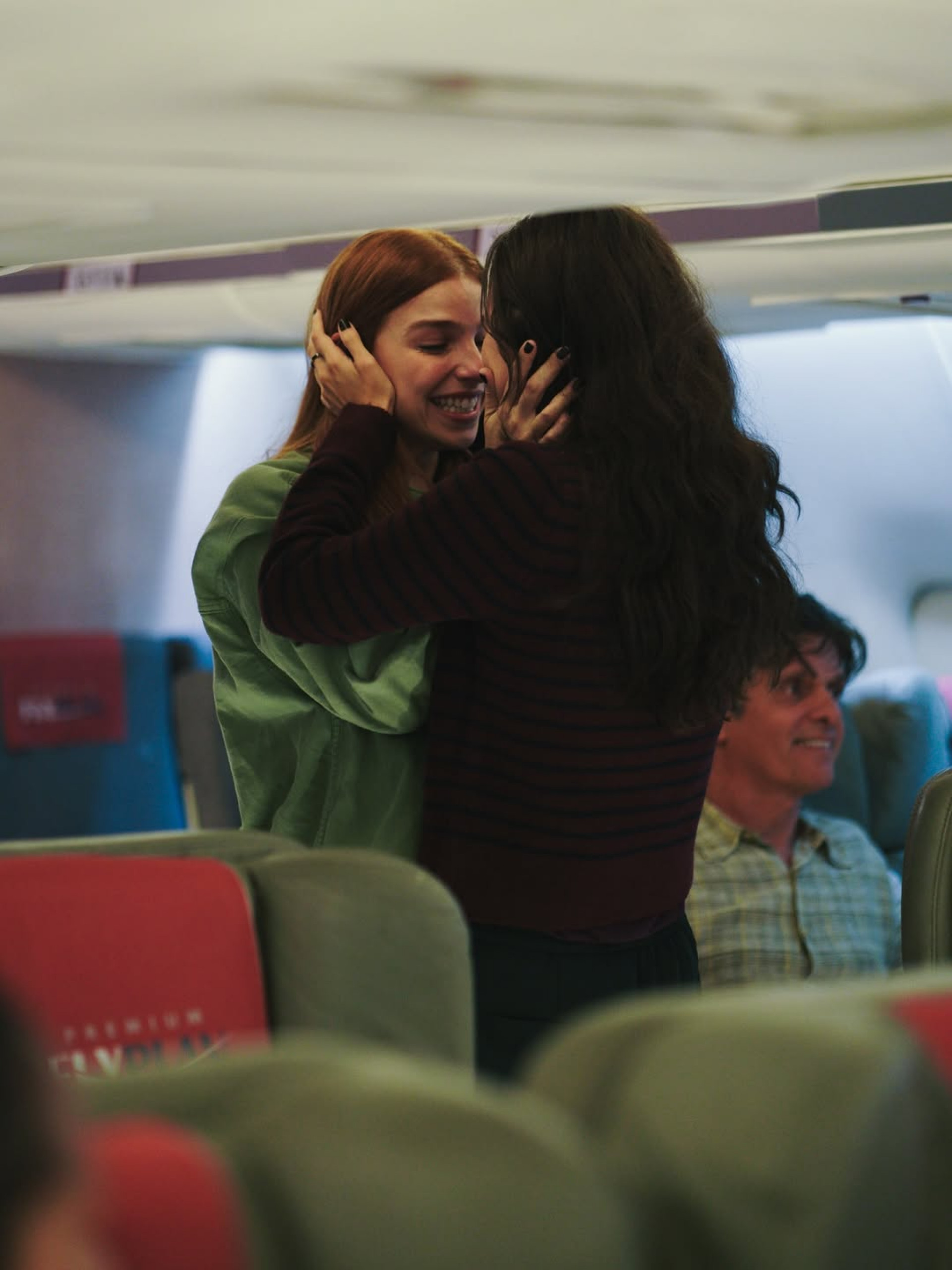 'Louquinha': Juquinha (Gabriela Medvedovski) e Lorena (Alanis Guillen) - Reprodução / Instagram