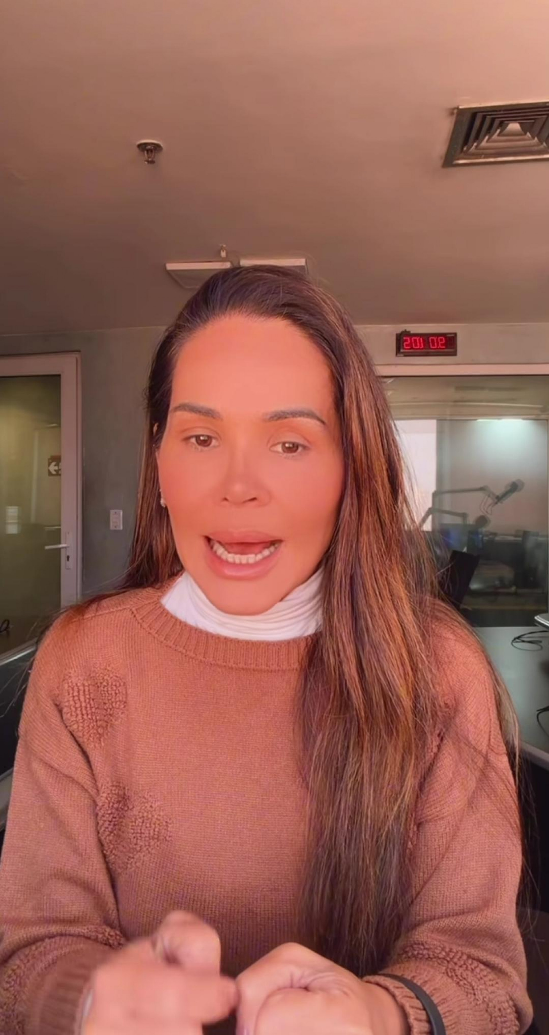 Isabele Benito detalha momento de tens&atilde;o ap&oacute;s batida de carro no Rio - Reprodu&ccedil;&atilde;o de v&iacute;deo / Instagram