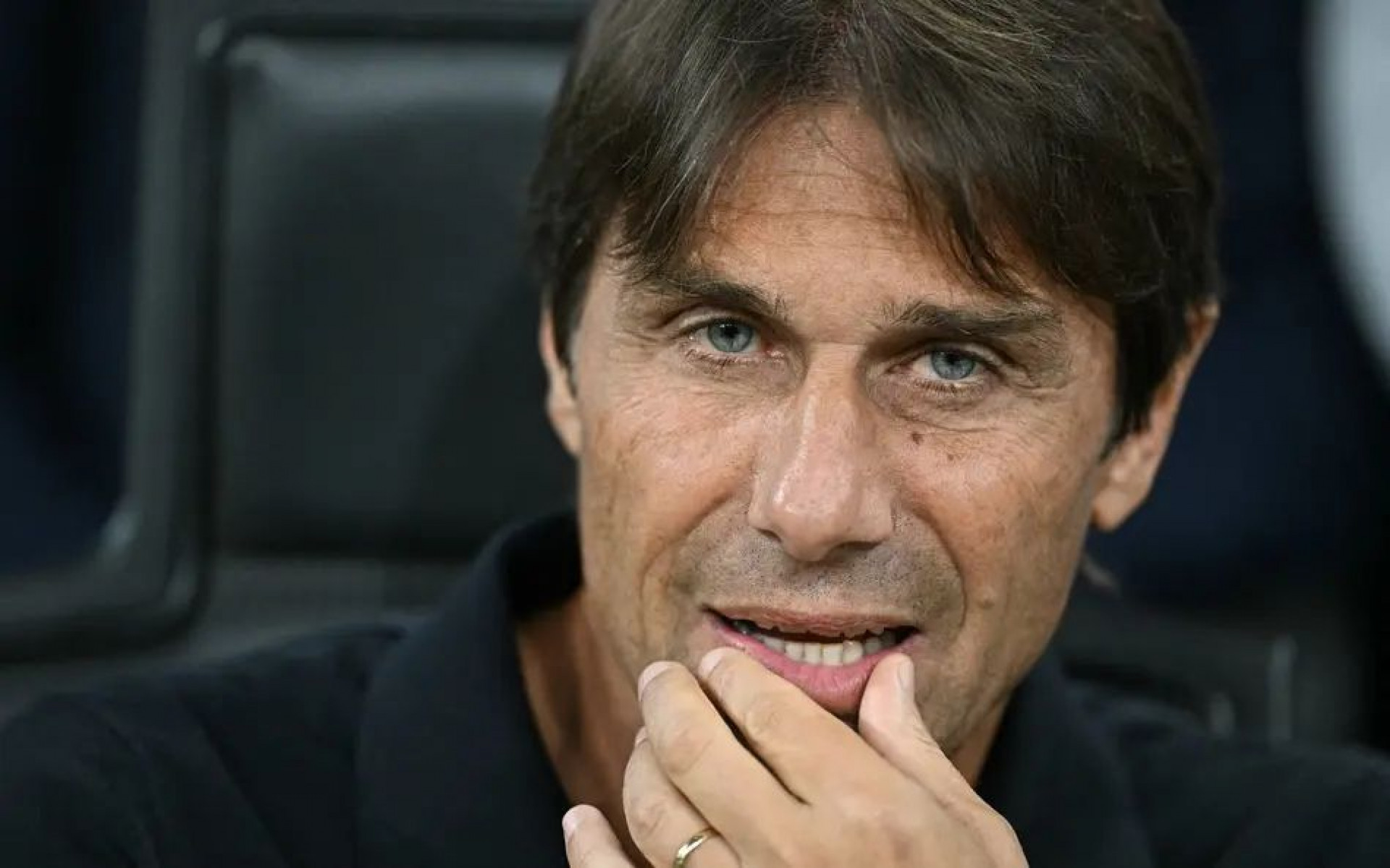 Antonio Conte sinaliza desejo de assumir a Itália e recebe 'sim' do Napoli