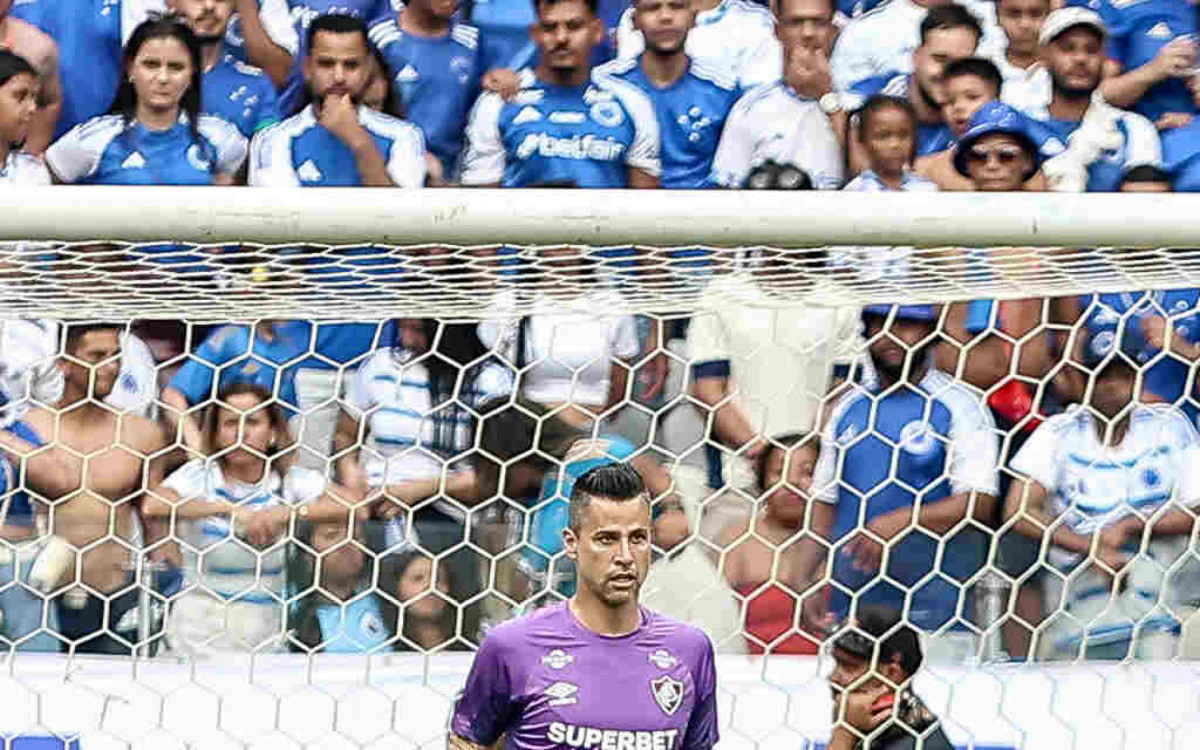 F&aacute;bio se encaminha para atingir mais um recorde com a camisa do Fluminense