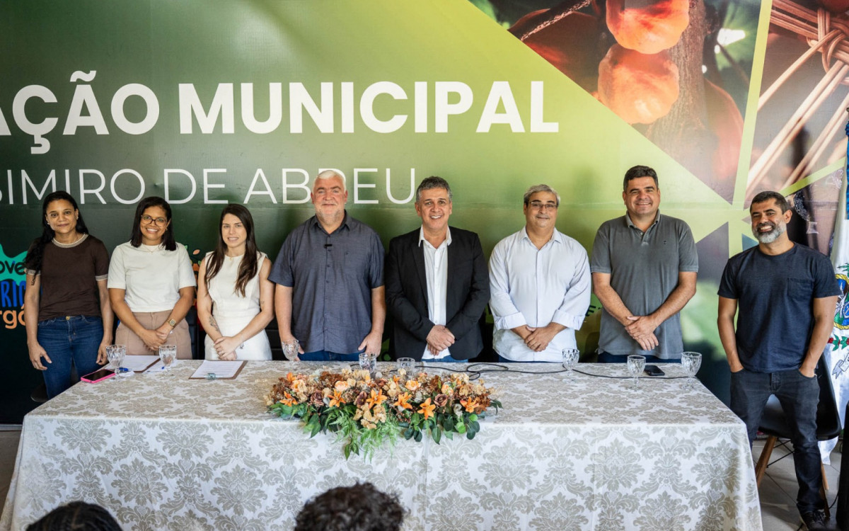 Alunos iniciam atividades no Sítio Agrícola Municipal com foco em aprendizado e futuro profissional