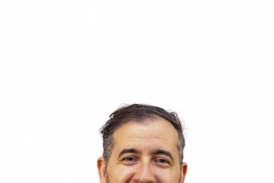 Afonso Padilha leva o stand-up Como Nossos Pais à Sala Nelson