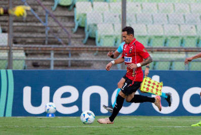 Meia do Caracas projeta duelo com o Botafogo na Sul-Americana: 'Equipe incisiva'