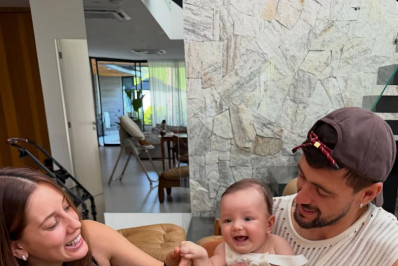 Arrascaeta comemora 'mesversário' do filho e emociona torcida do Flamengo: 'Mascote'