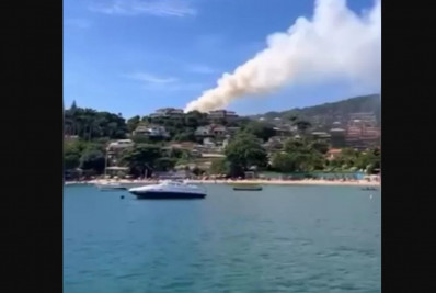 Incêndio em vegetação mobiliza bombeiros e atinge área em Búzios