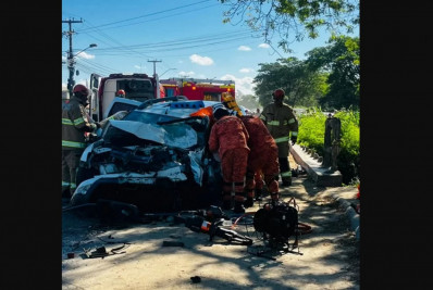 Morre mulher em grave acidente na RJ-106, em Araruama