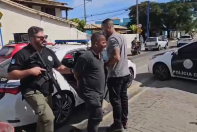 Homem é preso em flagrante por descumprir medida protetiva em Maricá