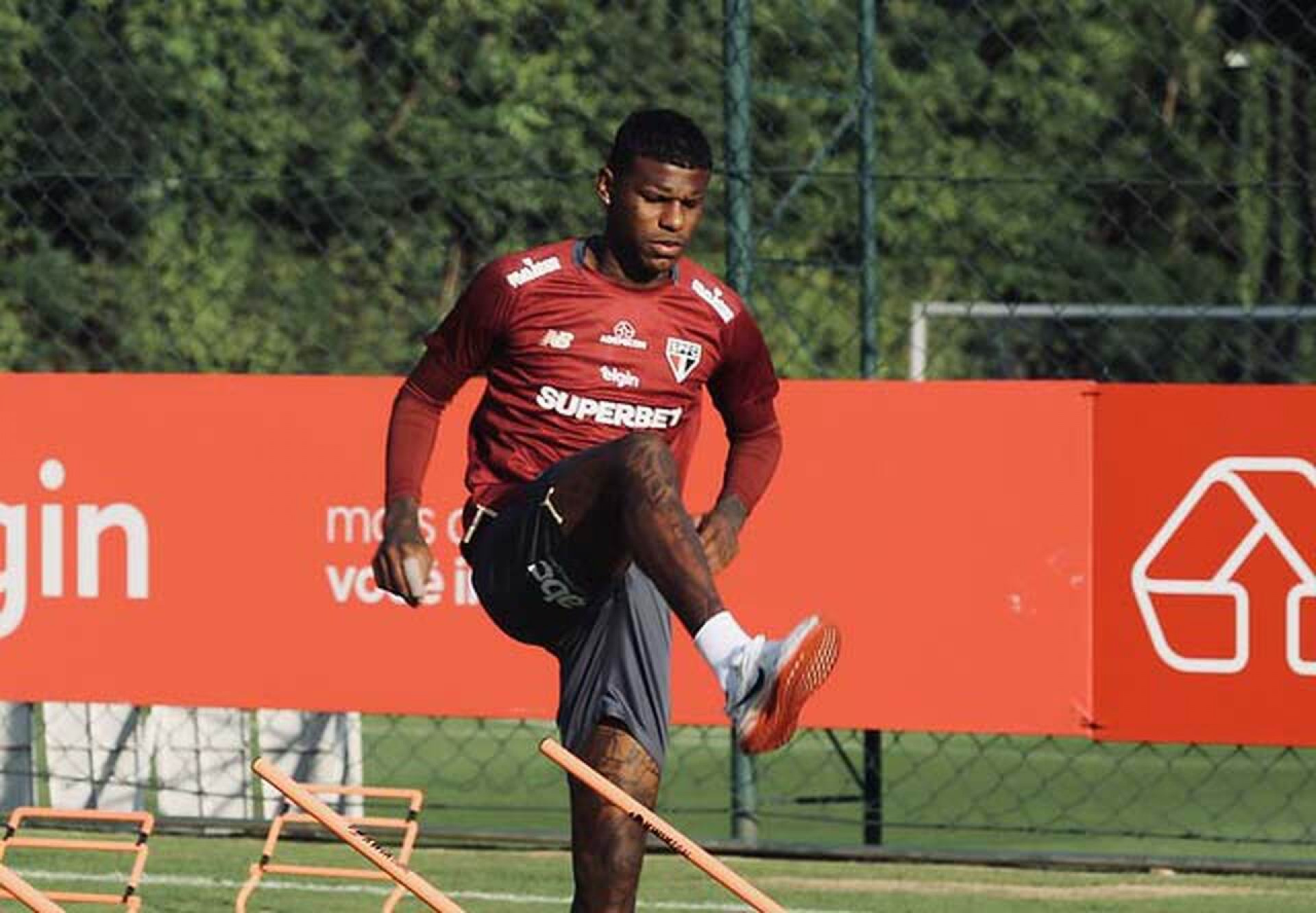 S&atilde;o Paulo inicia processo de rescis&atilde;o contratual com Arboleda