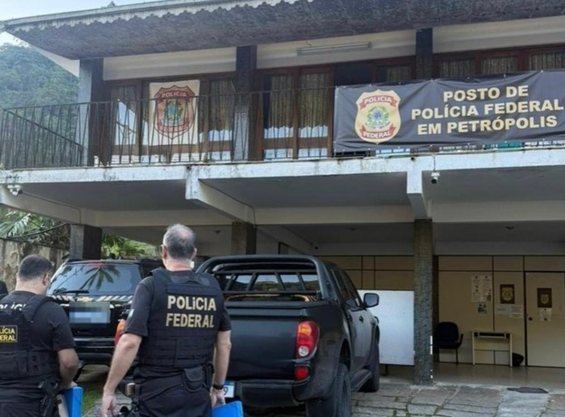 PF prende homem por armazenar arquivos de abuso sexual de crianças e adolescentes em Petrópolis