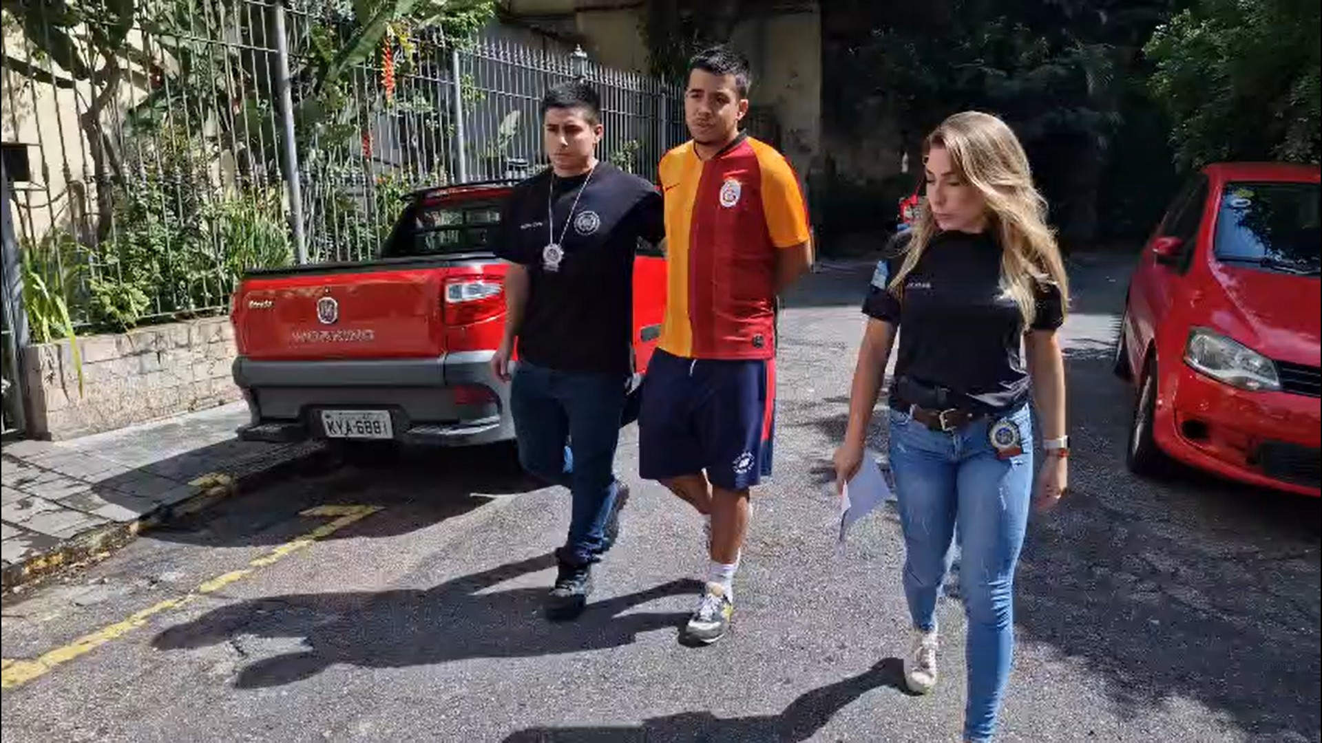 Homem é preso por estuprar adolescente em banheiro de bar, em Botafogo