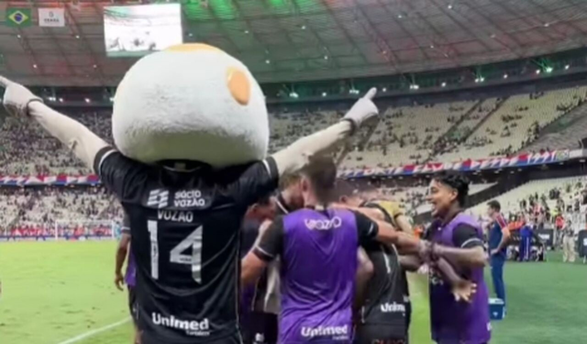 Com um a menos, Cear&aacute; supera Fortaleza e d&aacute; o troco ap&oacute;s o Estadual