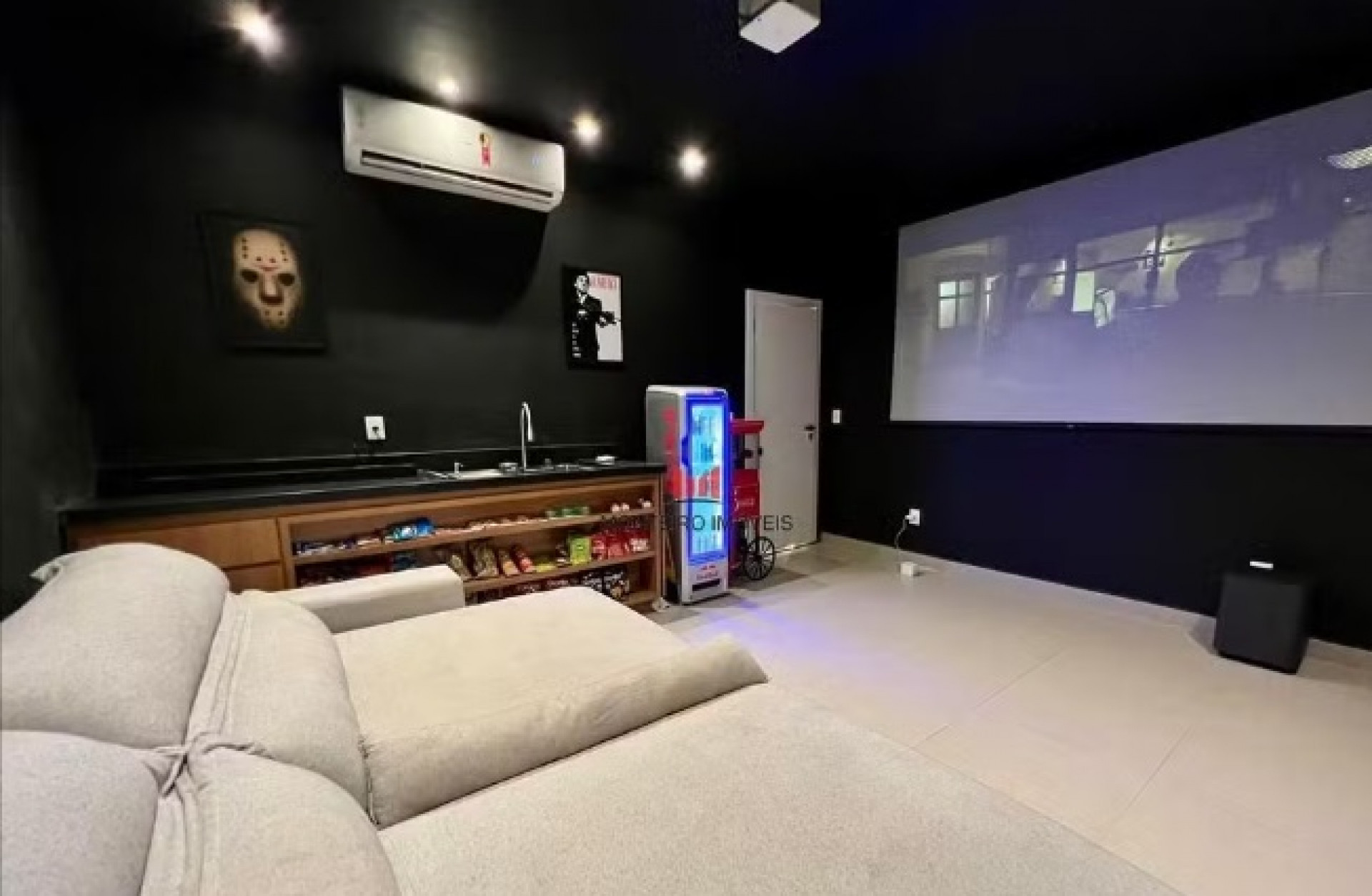 Ex de Hulk compra mansão milionária em MG e passa a morar perto do jogador - Reprodução Instagram