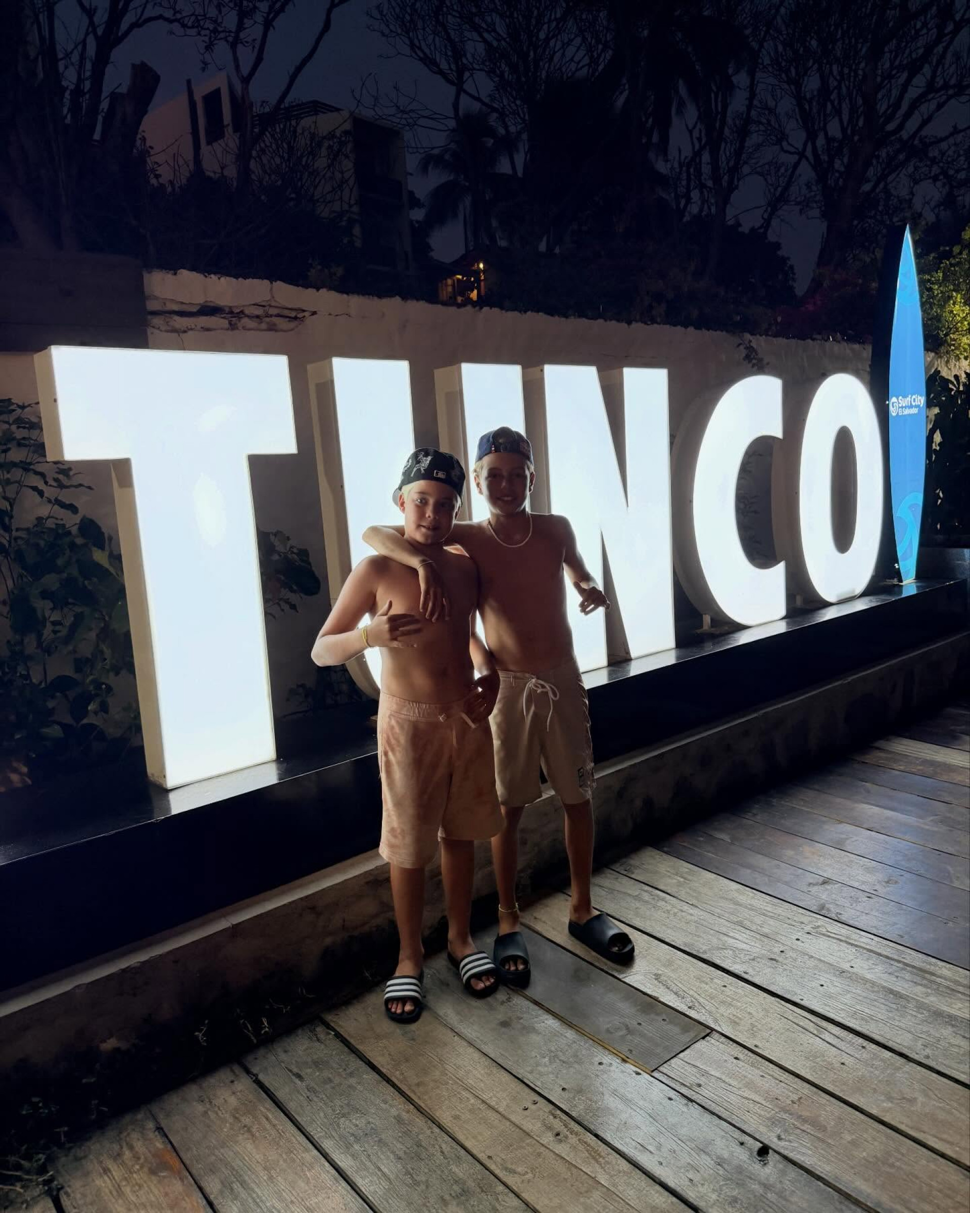 Pedro Scooby abre álbum de viagem com os filhos em El Salvador - Reprodução Instagram