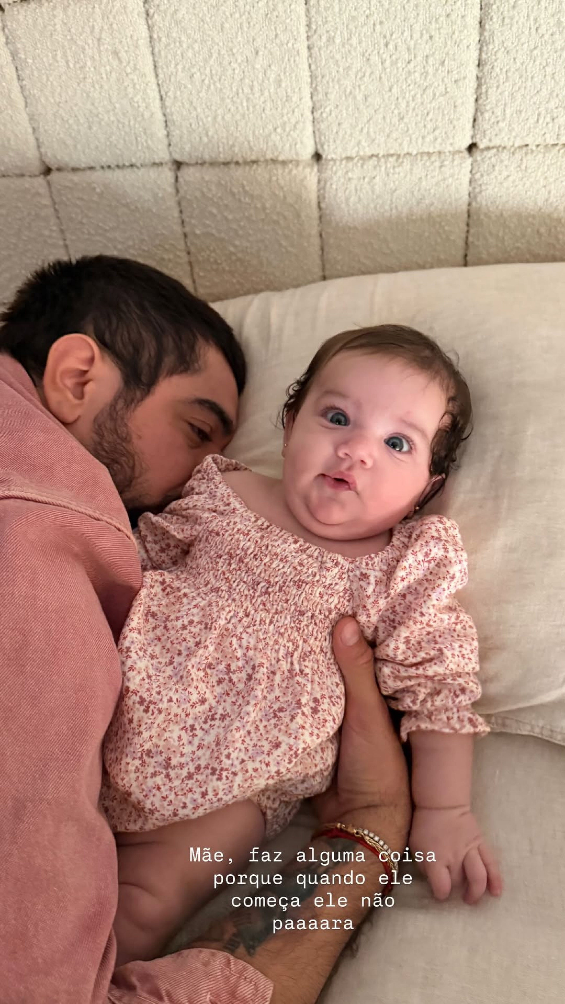 Nattan apareceu deitado ao lado de Zuza em foto publicada pela influenciaoda  - Reprodução/Instagram 