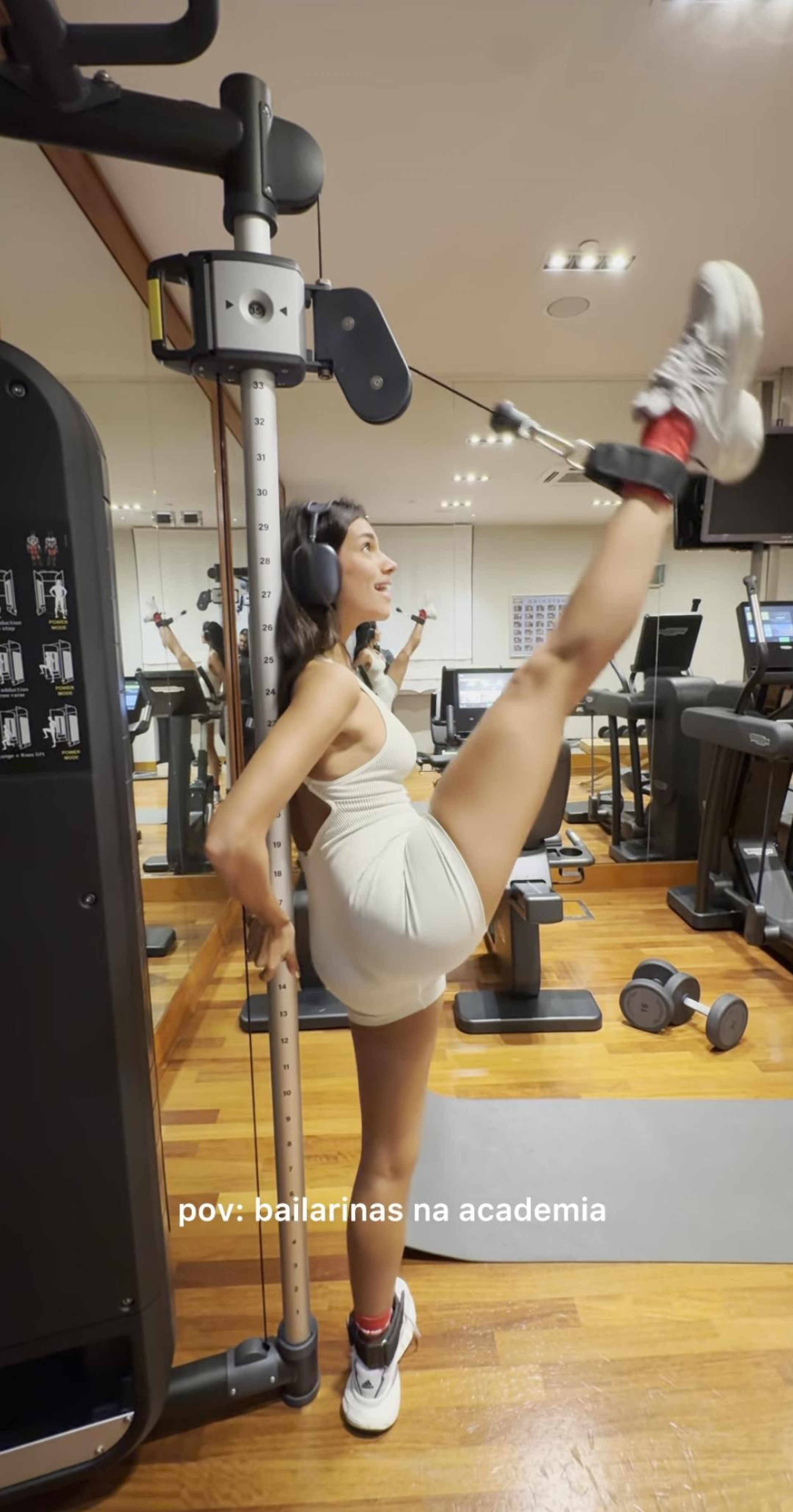 Alane Dias mostra treino e brinca: 'Bailarinas na academia' - Reprodução de vídeo / Instagram