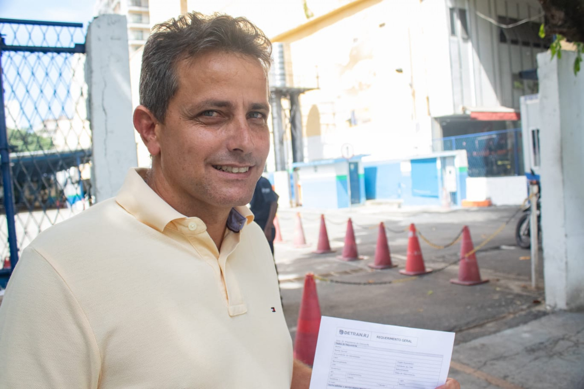 Carlos Cristóvão esteve no posto de atendimento do Detran RJ do Largo do Machado - Érica Martin / Agência O Dia