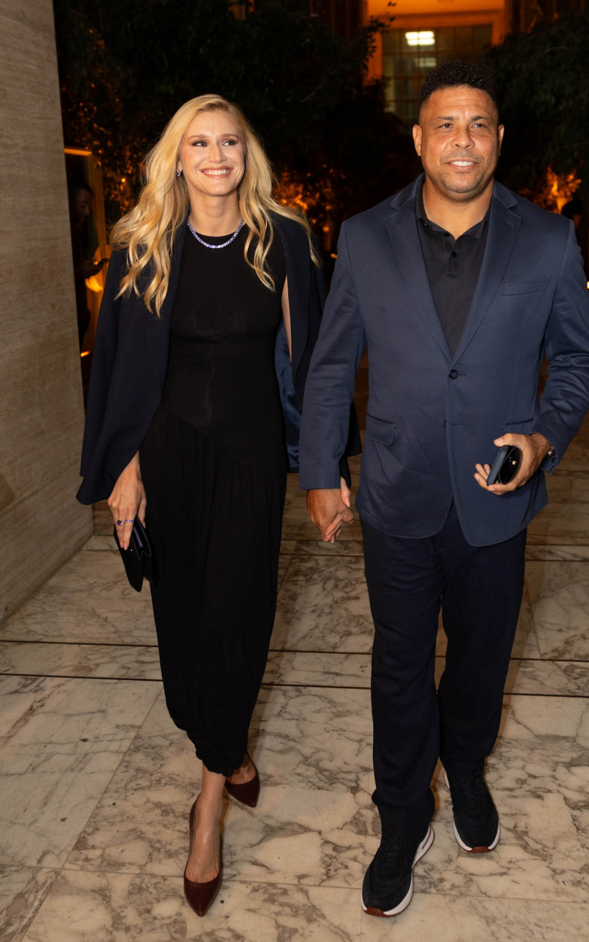 Ronaldo Nazário e Celina Locks reúnem convidados em lançamento de clube de luxo em SP