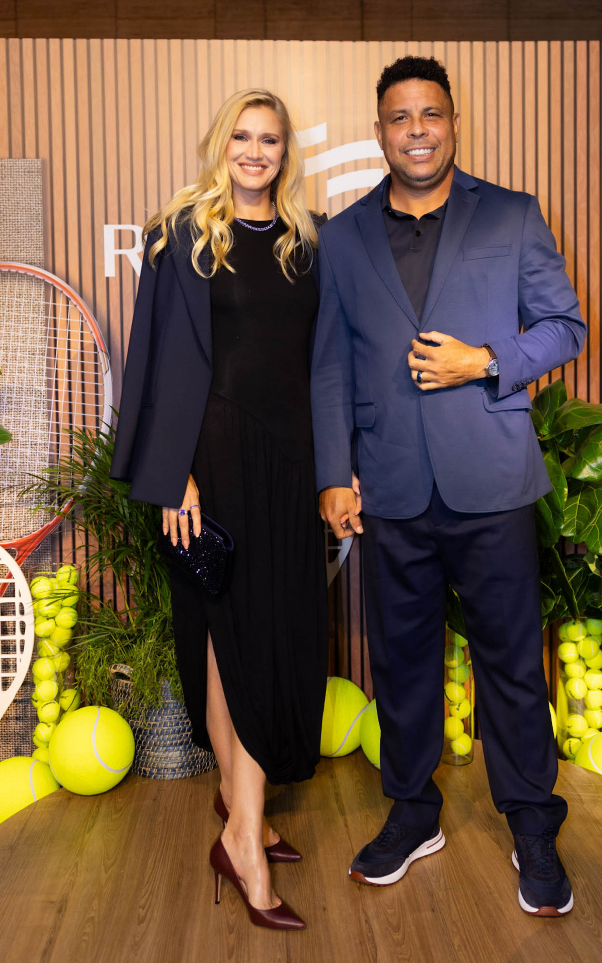 Ronaldo Nazário e Celina Locks reúnem convidados em lançamento de clube de luxo em SP