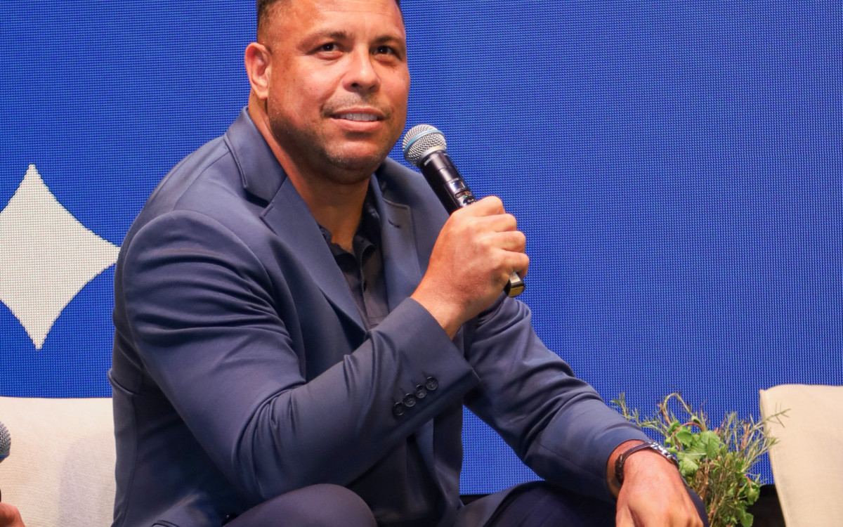Ronaldo Nazário e Celina Locks reúnem convidados em lançamento de clube de luxo em SP