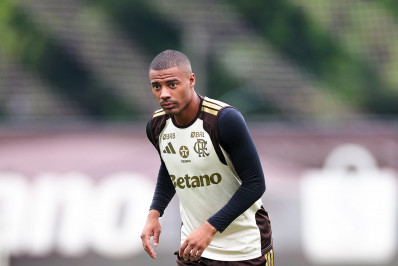 Peñarol faz oferta de empréstimo por De La Cruz