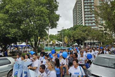 Caminhada Azul mobiliza Três Rios em ato de inclusão e conscientização sobre o autismo neste sábado