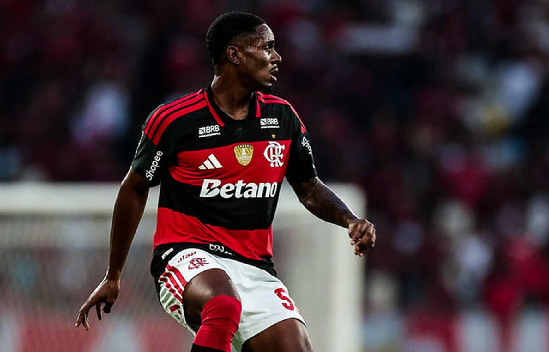 Evertton Ara&uacute;jo &eacute; absolvido por expuls&atilde;o contra o Corinthians