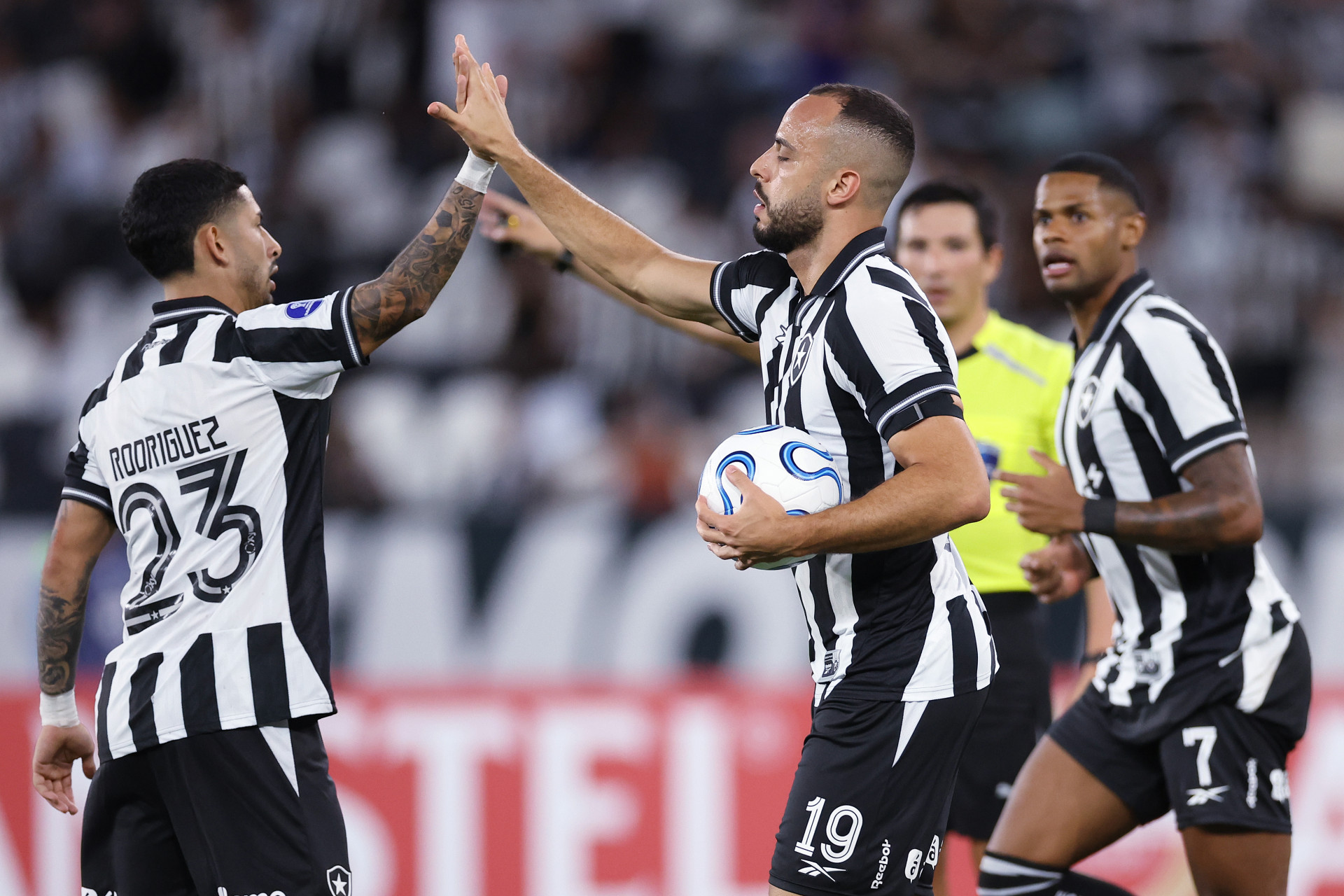 Cabral.   BOTAFOGO x Caracas VEN pelo Conmebol Sulamericana no Estadio Nilton Santos, 09 de Abril de 2026, Rio de Janeiro, RJ, Brasil.  - Vitor Silva/Botafogo