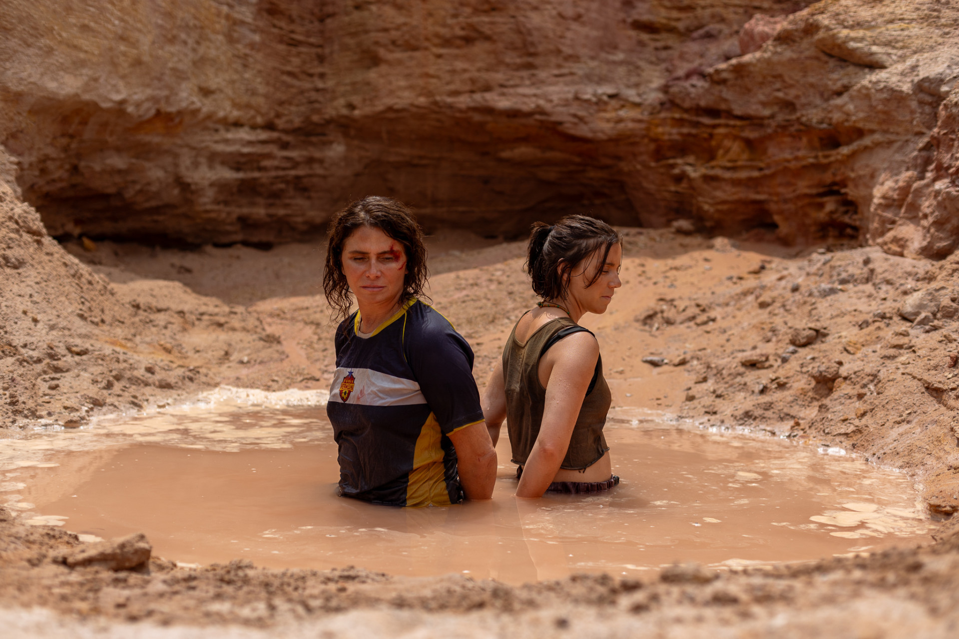 Giovanna Antonelli e Alice Wegmann no filme 'Rio de Sangue' - Barbara Vale / Divulgação