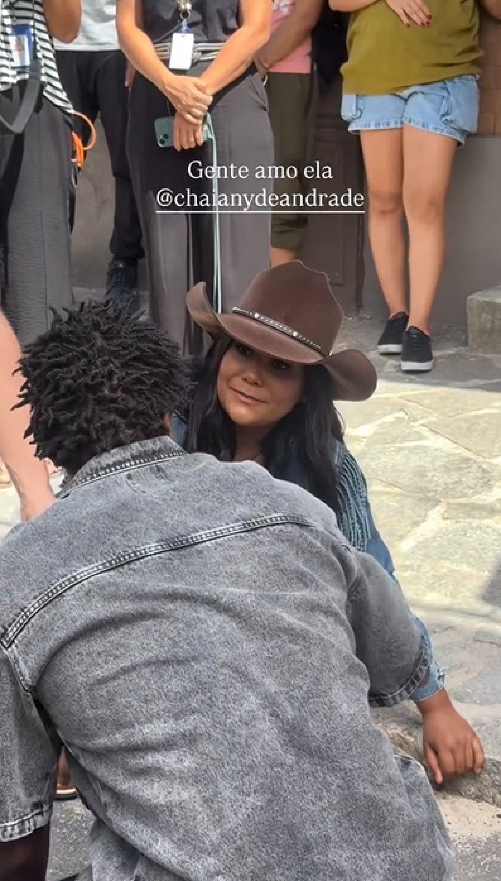 Gabz mostrou interação de Chai e David Junior na cidade cenográfica da trama  - Reprodução/Instagram 