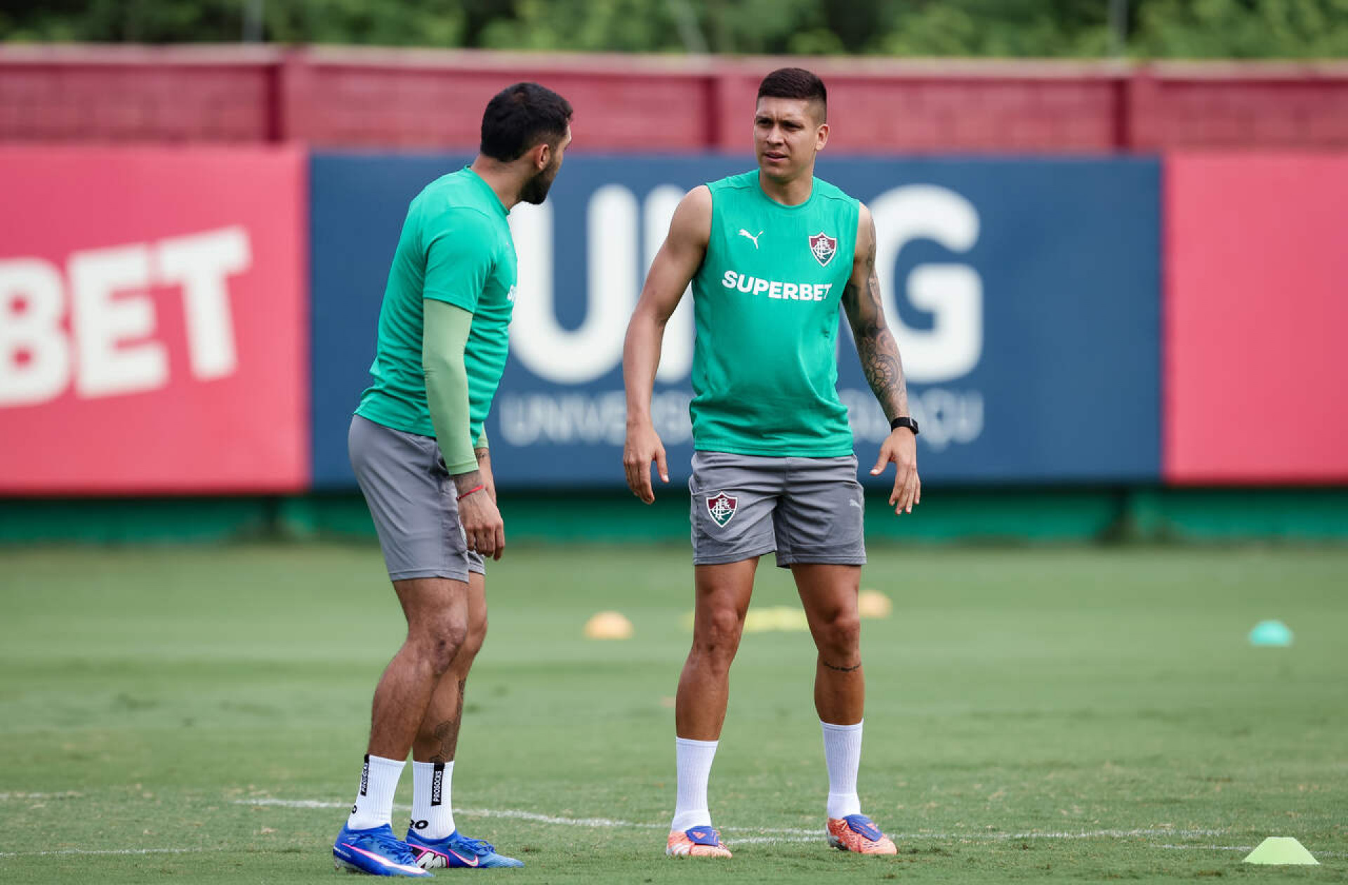 De R$ 25 milh&otilde;es ao esquecimento: refor&ccedil;o perde espa&ccedil;o e amarga reserva no Fluminense