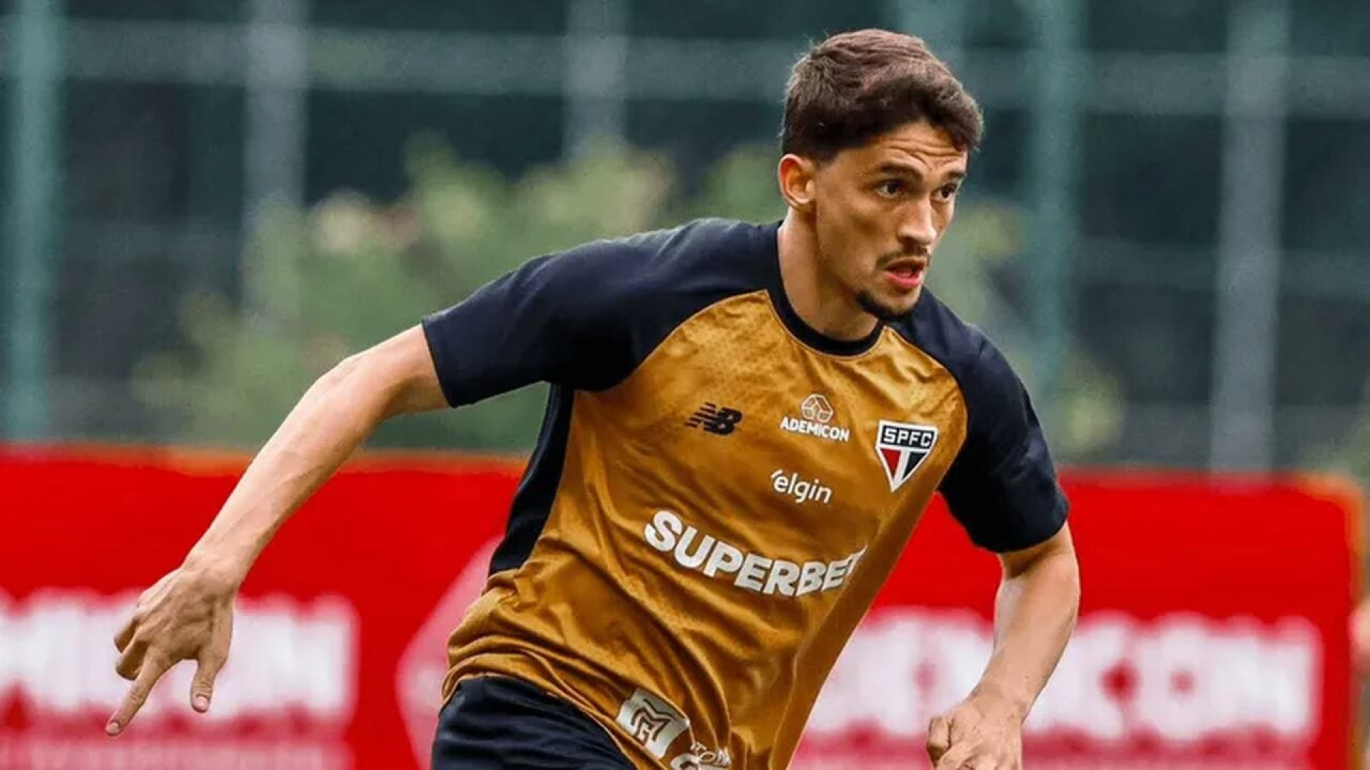Pablo Maia sofre fraturas em treino do S&atilde;o Paulo e ser&aacute; operado