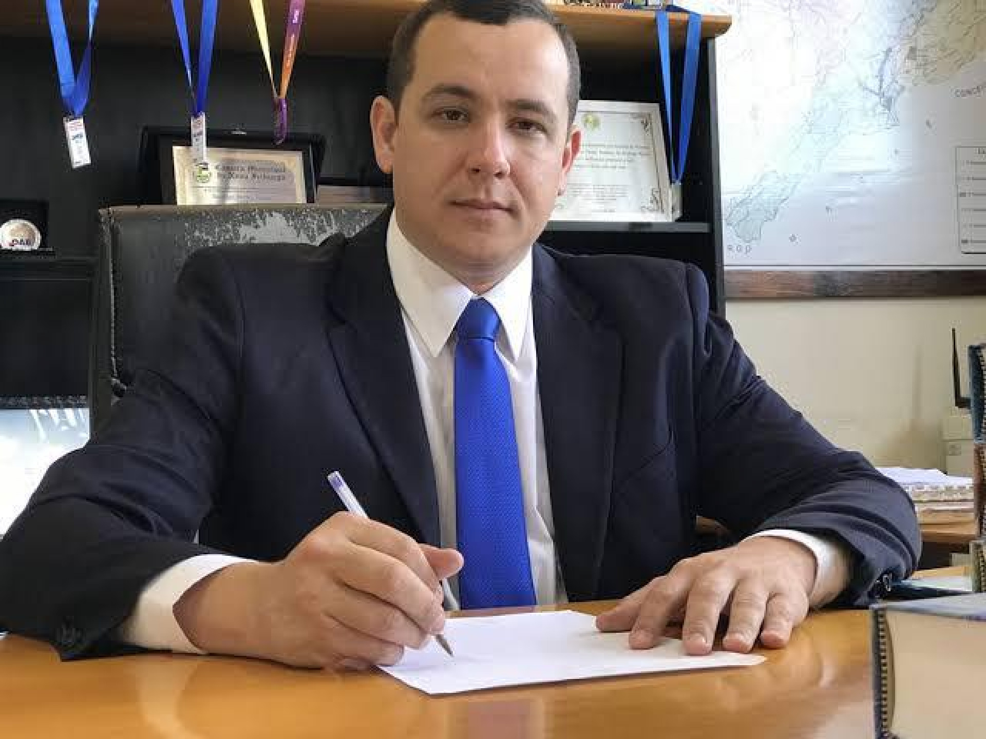 Justiça obriga Câmara de Trajano de Moraes a votar contas do ex-prefeito Rodrigo Viana