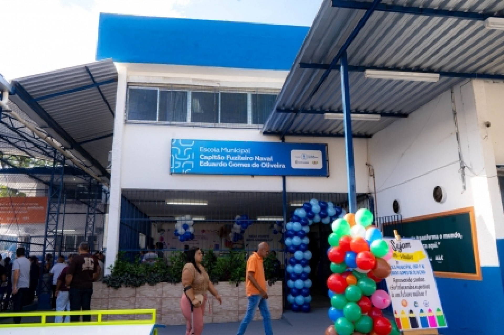 Duque de Caxias inaugura novas unidades escolares