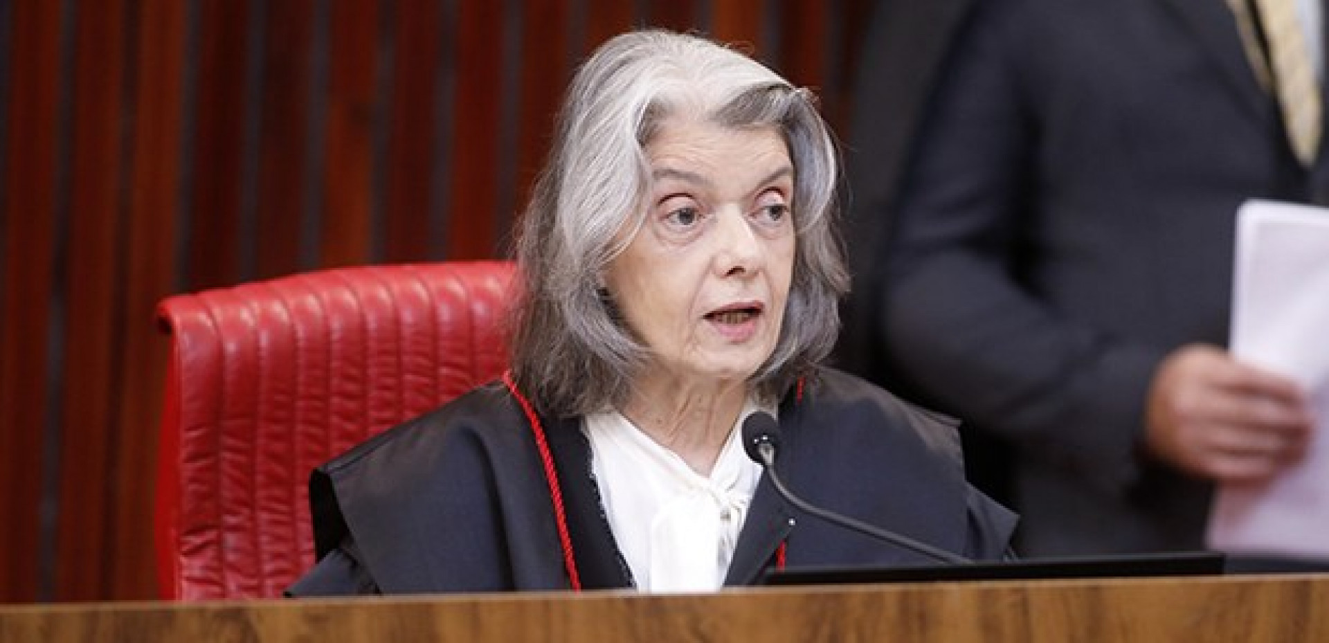 Posse de Nunes Marques na presidência do TSE será antecipada, diz Cármen Lúcia