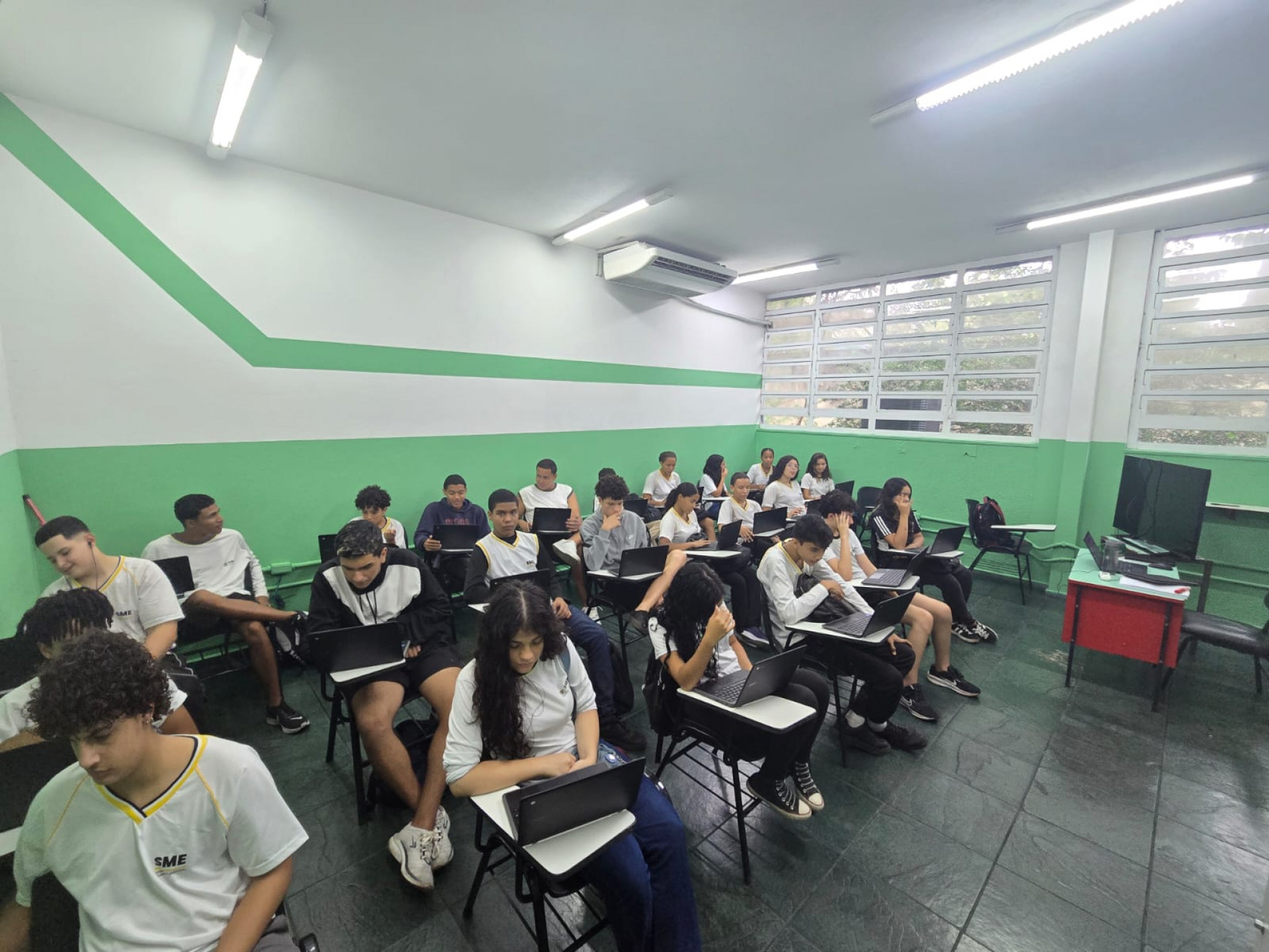 Alunas do Colégio João XXIII, em Volta Redonda, são medalhistas na Olimpíada Brasileira de Geopolítica