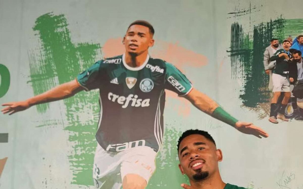 Gabriel Jesus deixa futuro em aberto e diz ter muita vontade de voltar ao Palmeiras