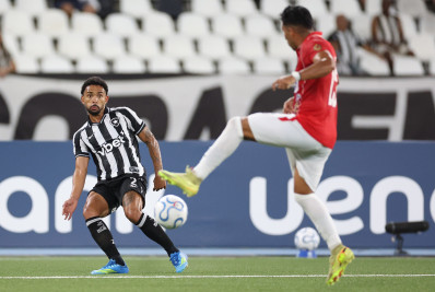 Vitinho analisa início de Franclim Carvalho no Botafogo: 'Expectativa alta'