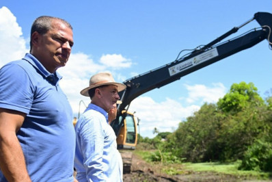 Segurança hídrica é priorizada por meio da limpeza de canal em Campos