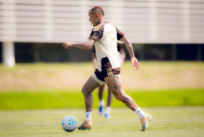 Atacante do Flamengo, Cebolinha desperta o interesse do Corinthians