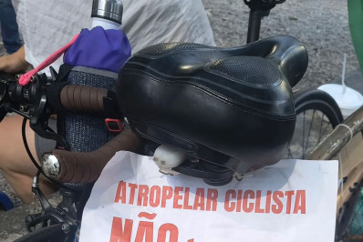 Ato de ciclistas na Tijuca cobra mais segurança após morte de mãe e filho: 'Não é acidente'