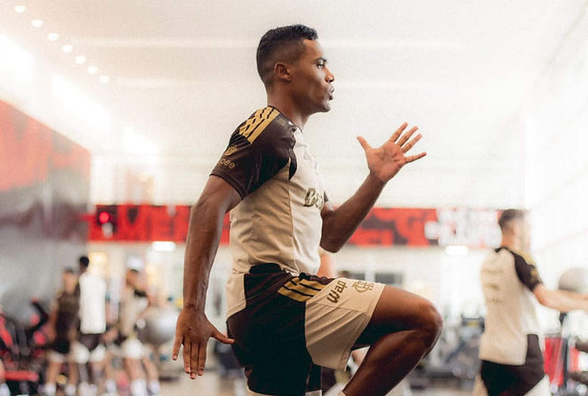 Sa&uacute;l e Cebolinha treinam parcialmente no Flamengo