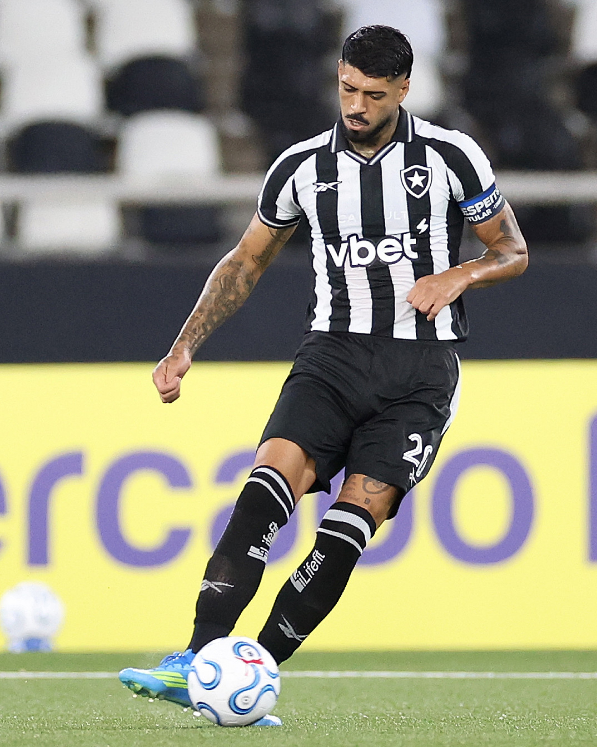 Com Barboza na lista, veja os relacionados do Botafogo para enfrentar o Atlético-MG