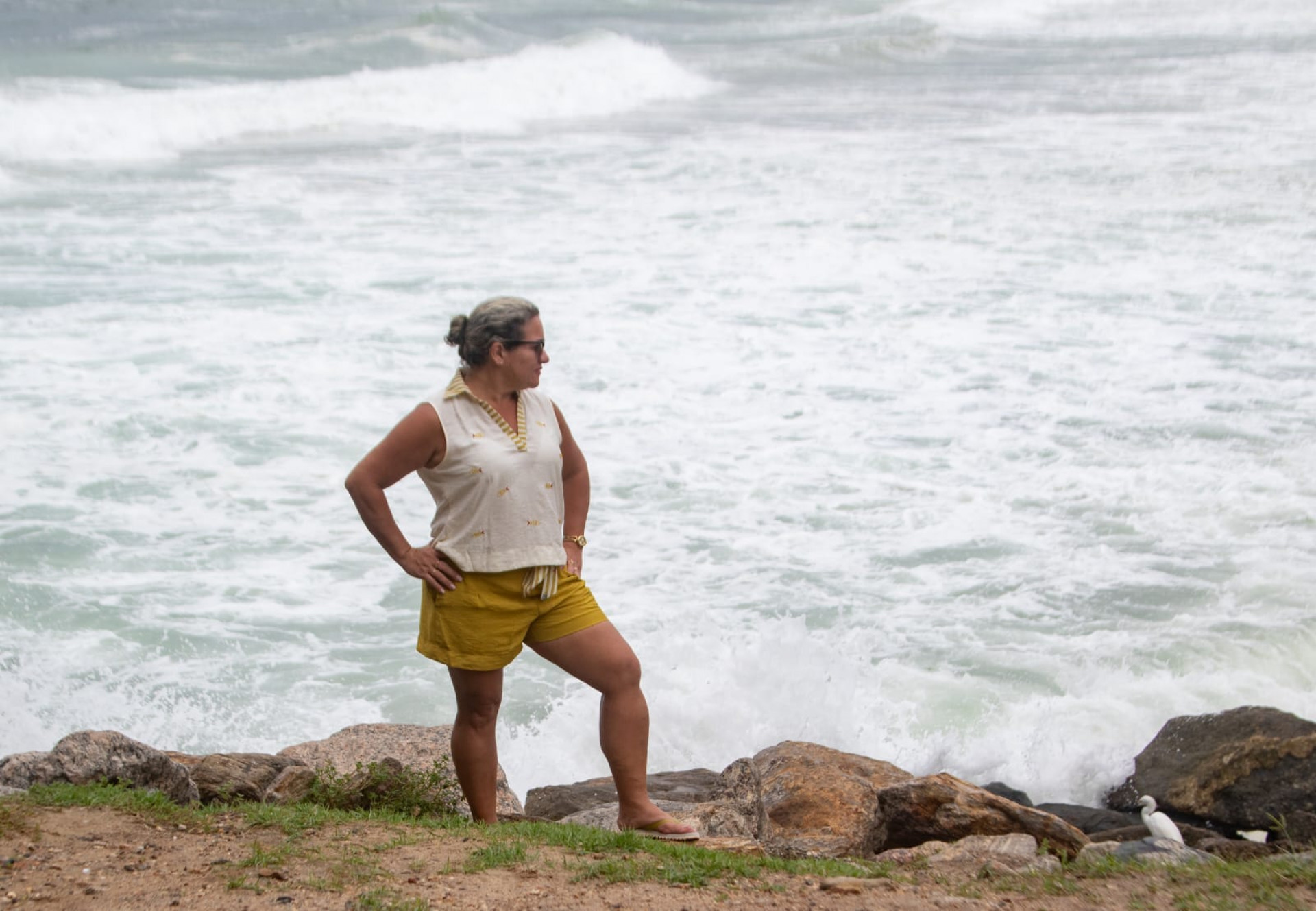 Cristina Kátia, 46, anos, disse que está encantada com o mar do Rio - Érica Martin / Agência O Dia