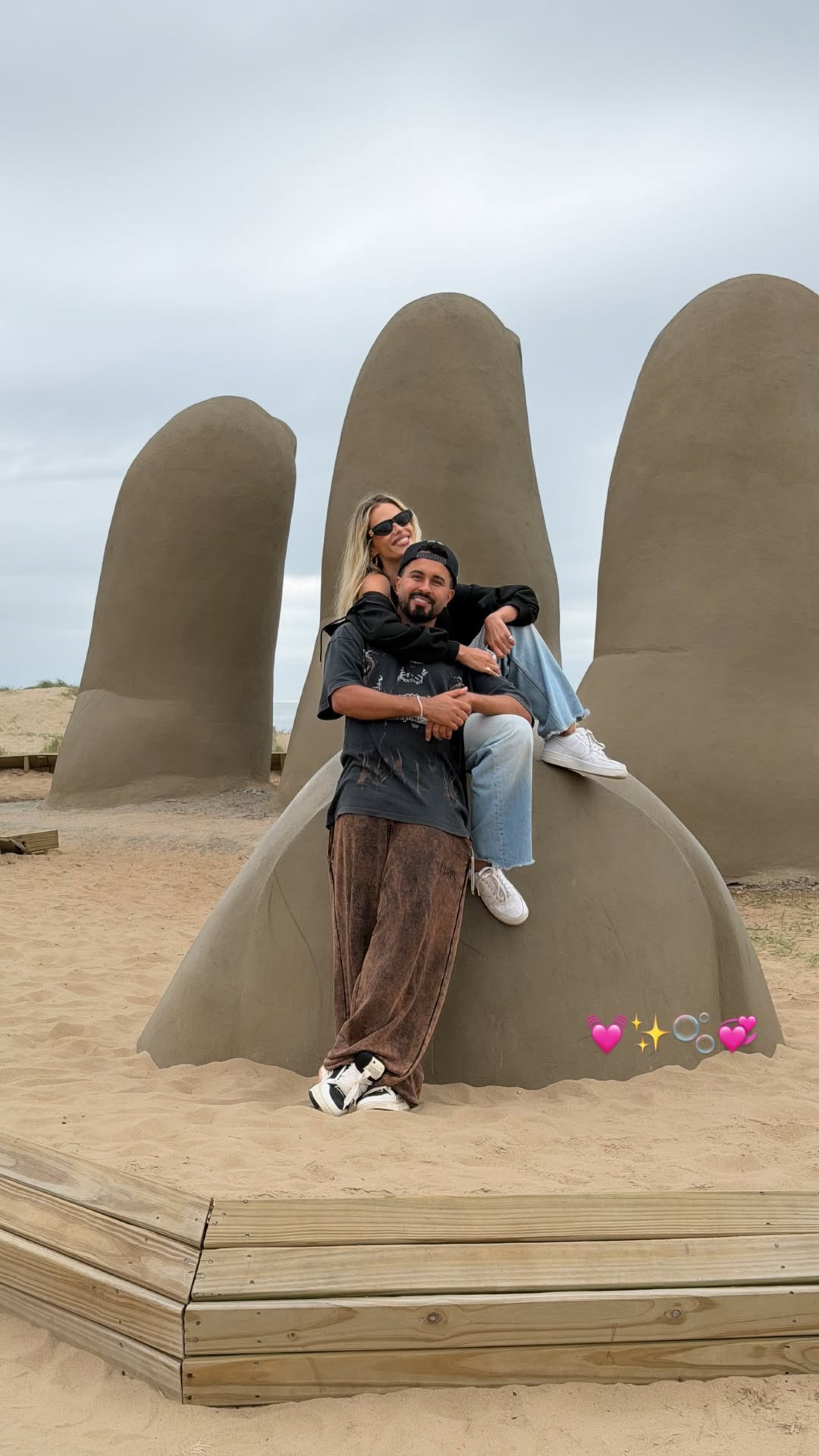 Yasmin Brunet posou em clique de romance com Ronald Lopes - Reprodução/Instagram